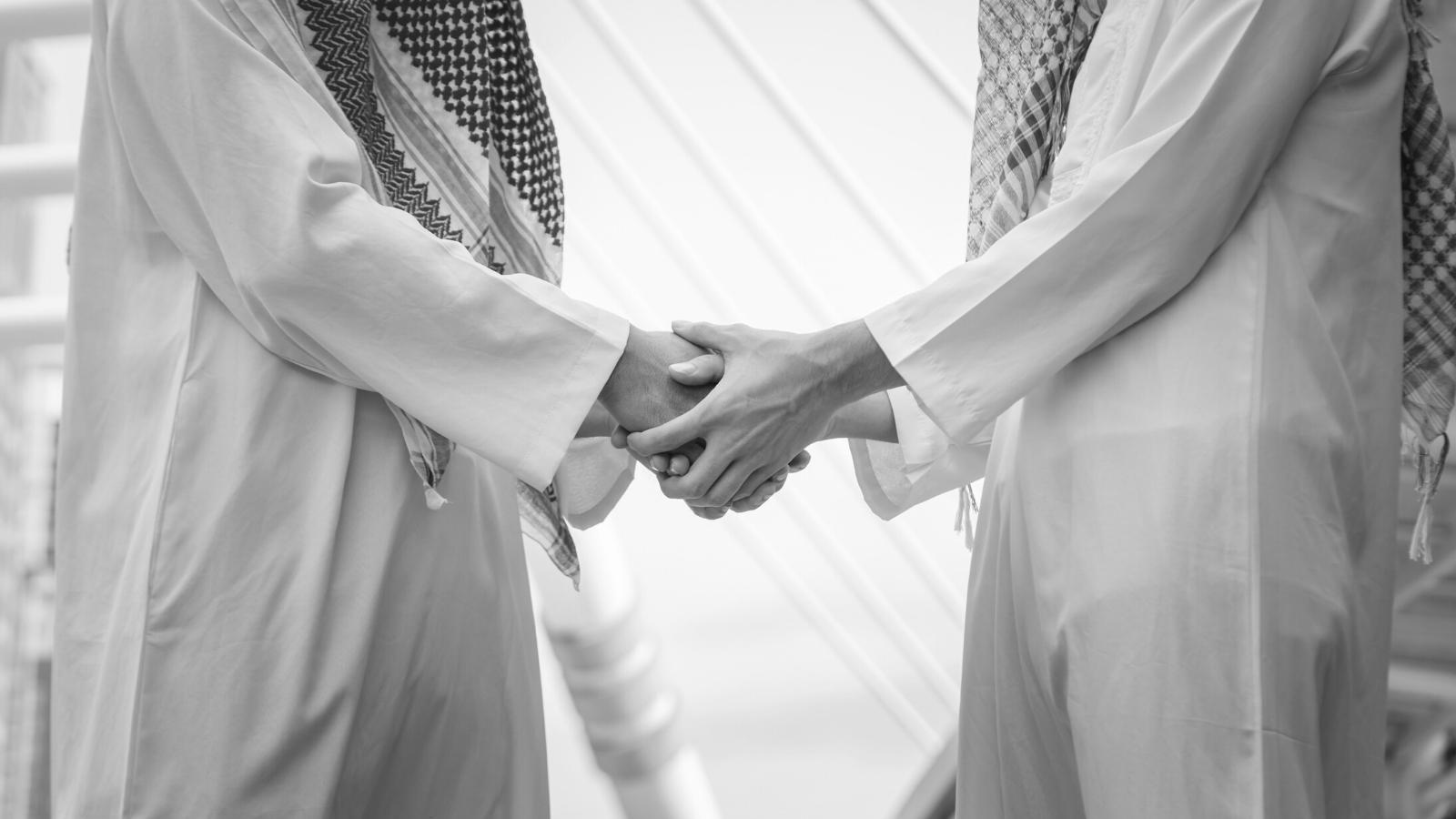 Arab vs Persian: A Tale of Two Similar but Different Ethnicities