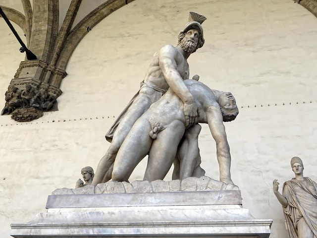 Who Killed Patroclus? The Assassination of a Godly Lover