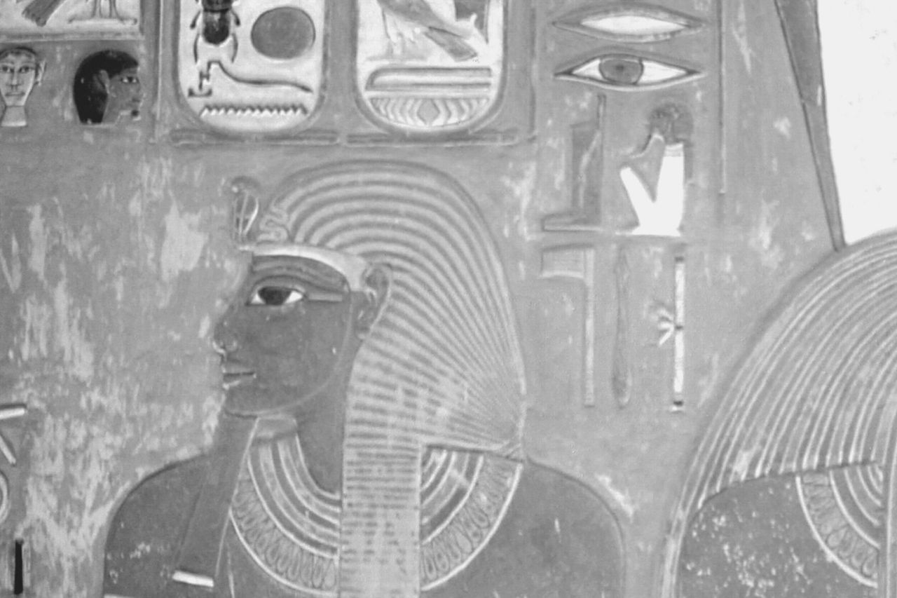 Ancient Egyptian Makeup: Beauty Rituals in the Land of Pharaohs