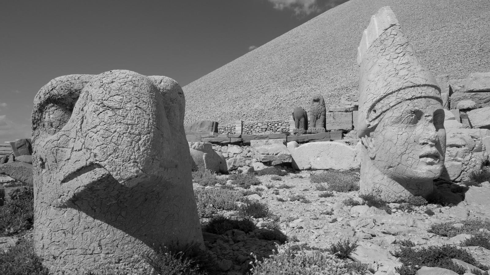 Ancient Persian Gods: The Rise and Fall of Ancient Deities