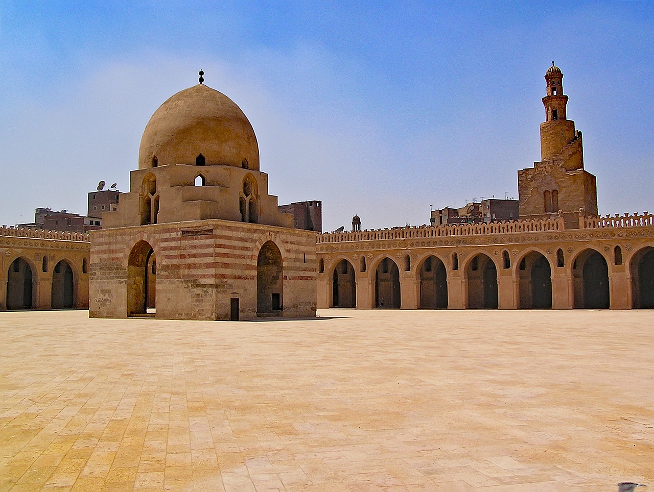 Fustat, the Old Muslim Capital of Egypt for 500 Years