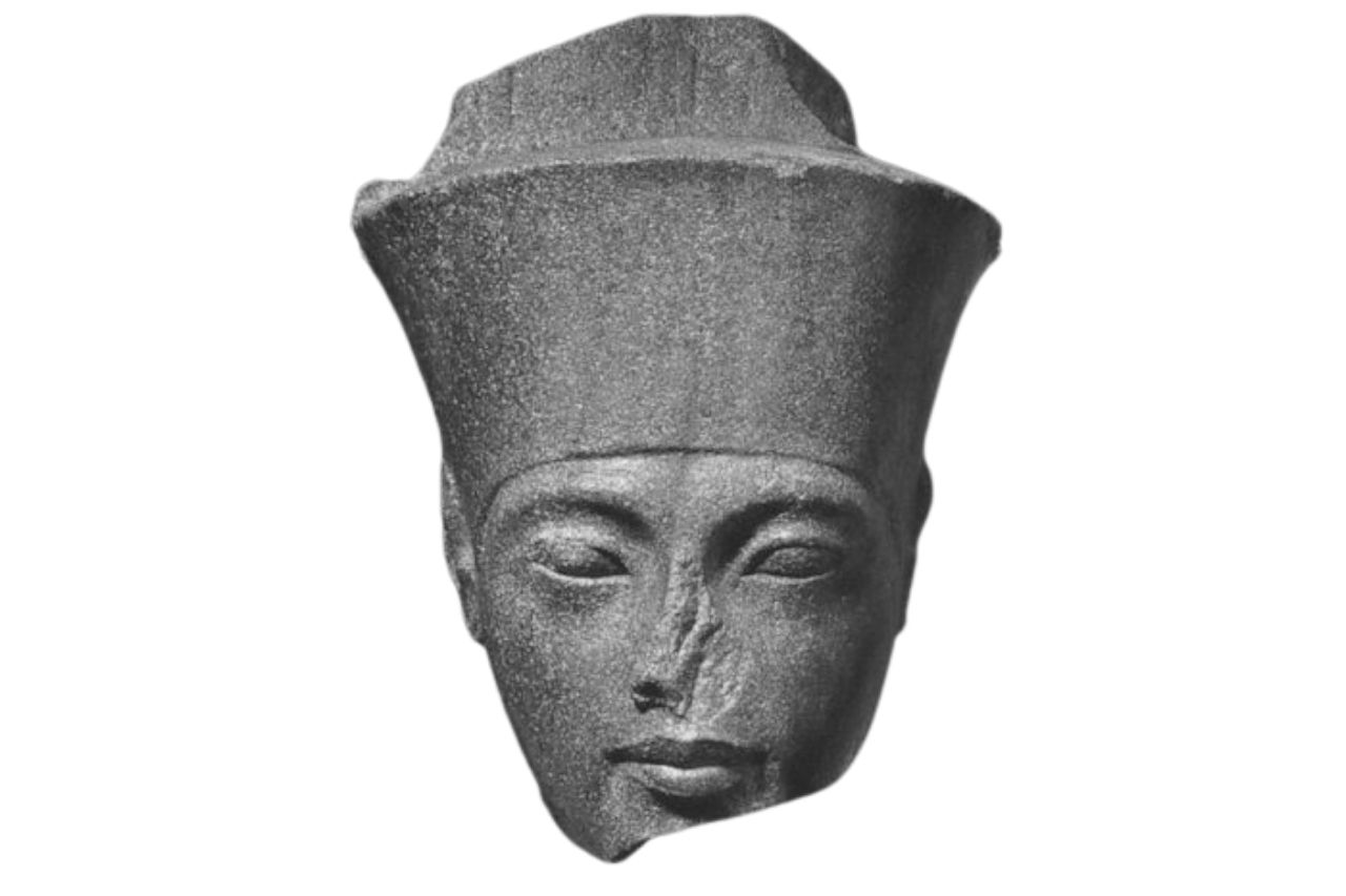 Pharaoh Tutankhamun 1332-1323 BC