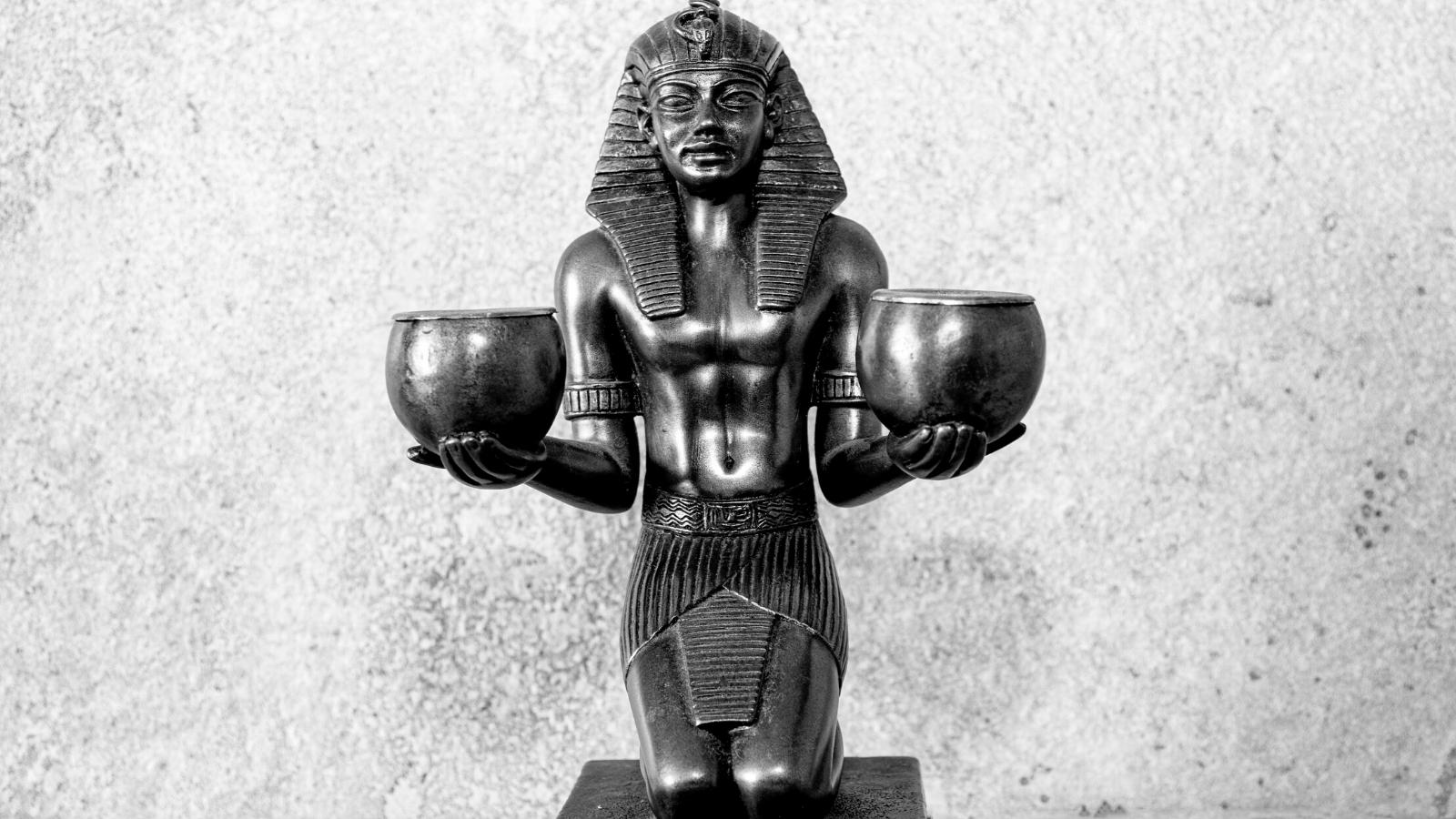 Amenhotep II: The Skillful Archer and Pharaoh of the 18th Dynasty